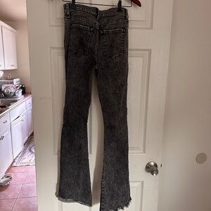 Sneak Peak Jeans